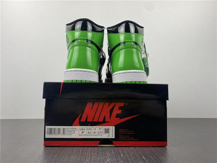Jordan1 black green 555088-030