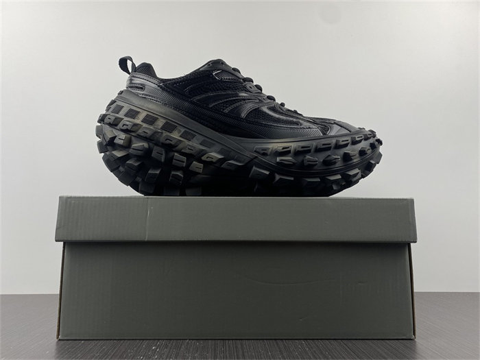 BLCG DEFENDER BLACK  685613 W2RA6 1000