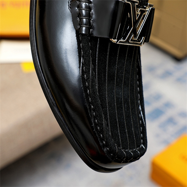 Lv Loafer 019