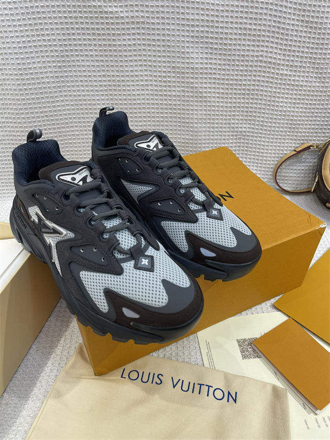Lv Runner Sneaker 62