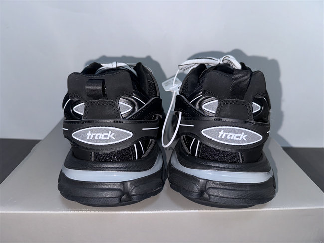 BLCG TRACK SNEAKER 542023 W1GB1 2045 with LED