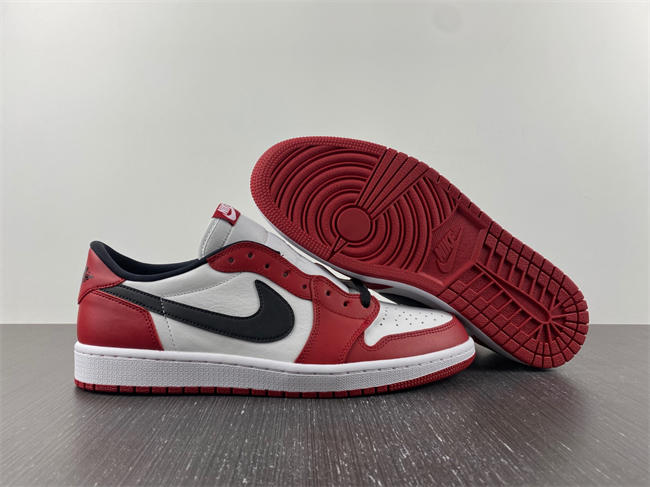 Air Jordan 1 Low Chicago OG 705329-600
