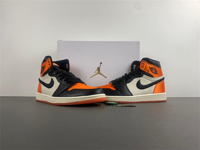Jordan 1 Retro High OG Satin Shattered Backboard AV3725-010