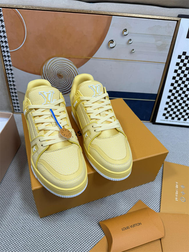 Lv Trainer Sneaker